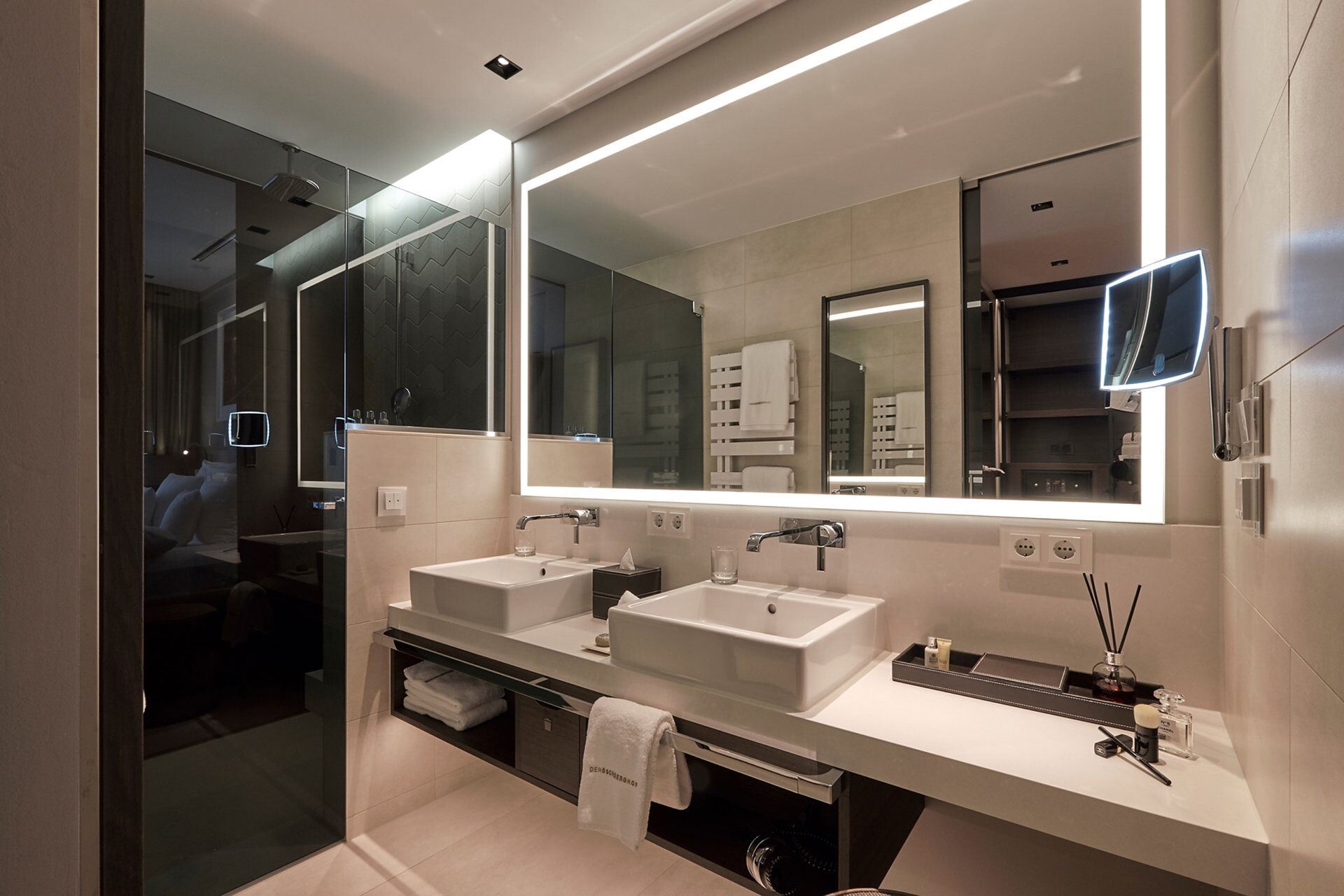 Rectangular Trim Lit Horizontal Mirror - Image 2